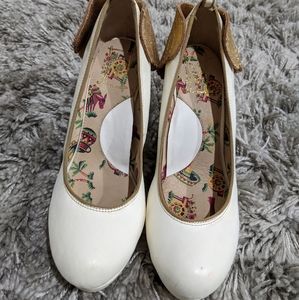 Miss L Fire white pegasus platform wedge heels Rio